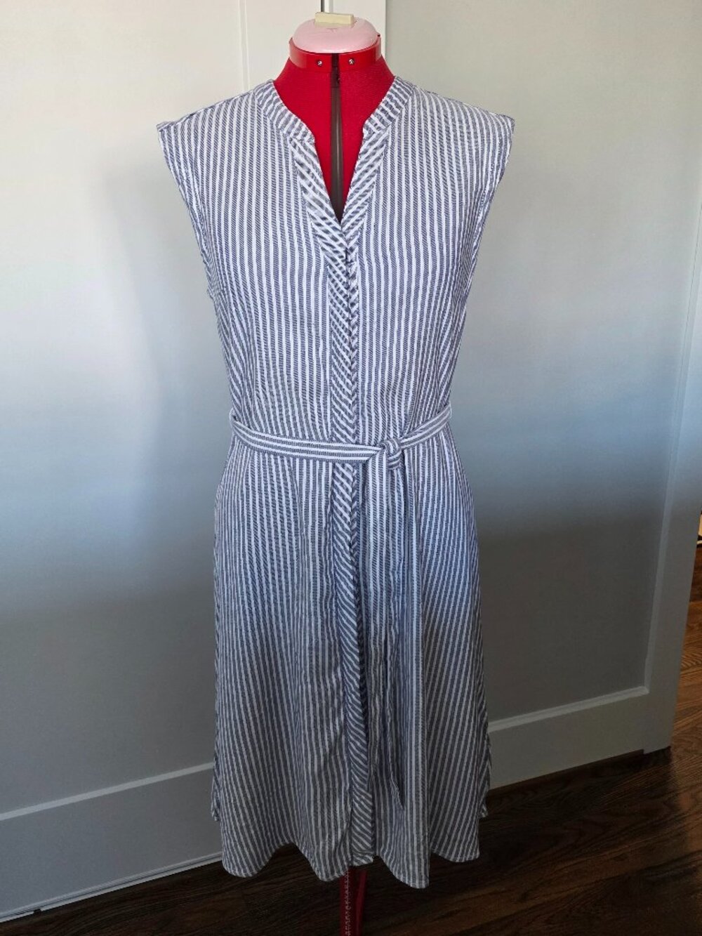 Tahari Linen blend sleeveless shirt dress